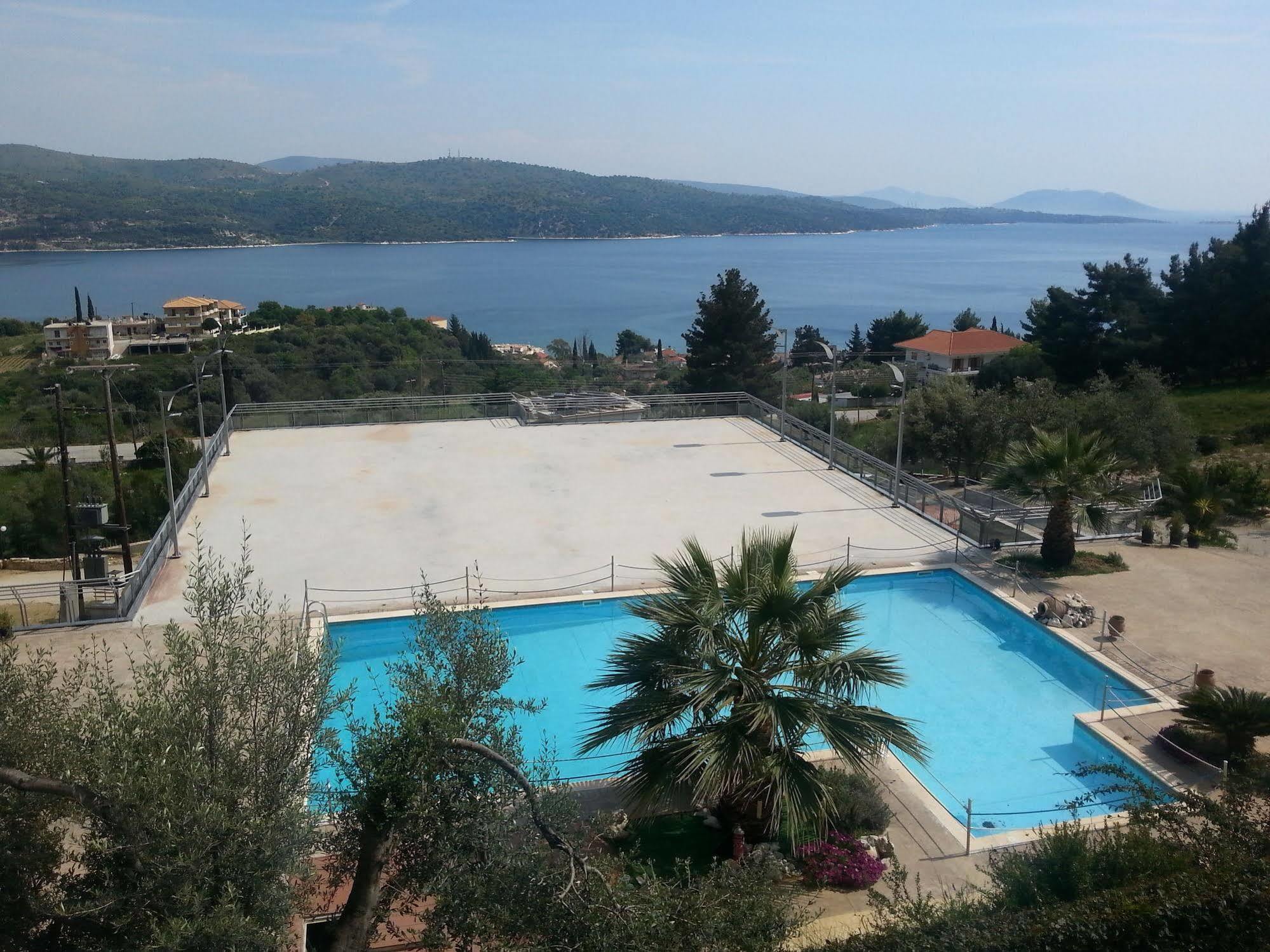 Giannis Village Resort Астакос Екстер'єр фото